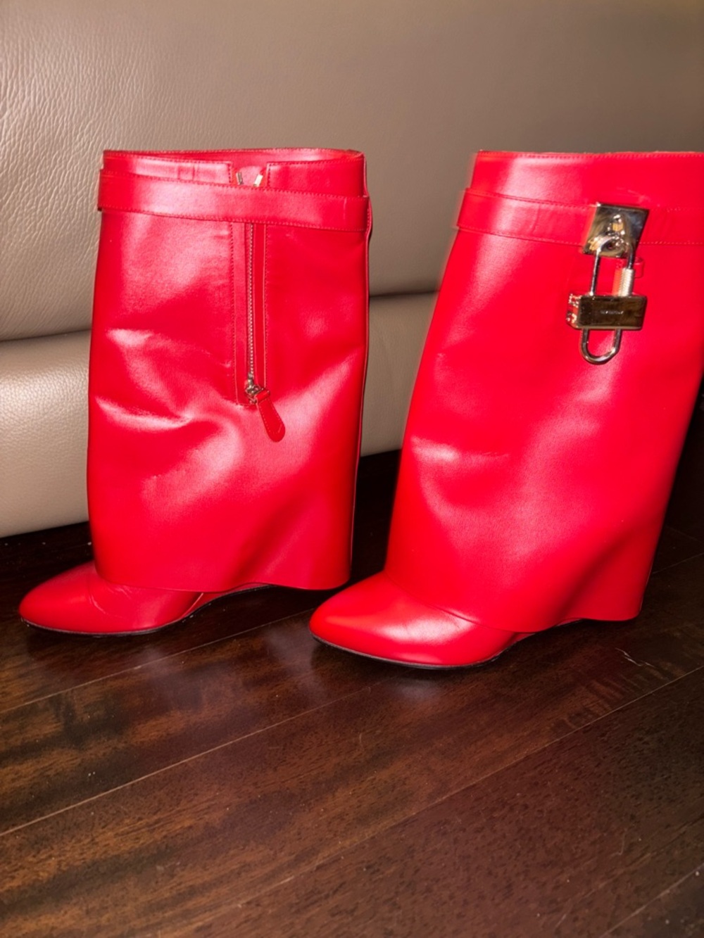 Givenchy Red Ankle Boots - Picture 4 of 8
